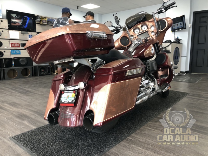 Street Glide Stereo