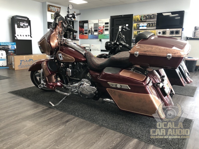 Street Glide Stereo